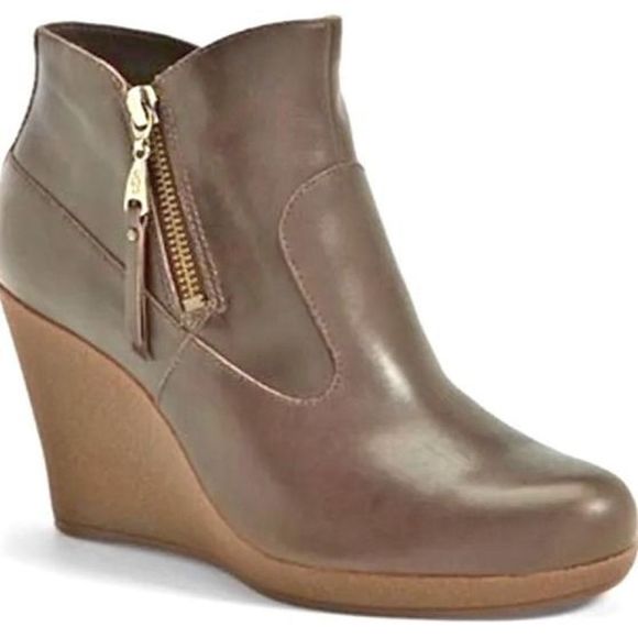 UGG | Meredith Wedge Heel Leather Booties Ankle Boots Brown | Size 7 - Picture 1 of 12
